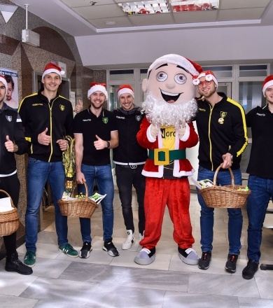 Wizyta sportowców GieKSy w GCZD [GALERIA]