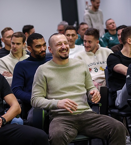 Piłkarze spotkali się na Arenie [WIDEO]