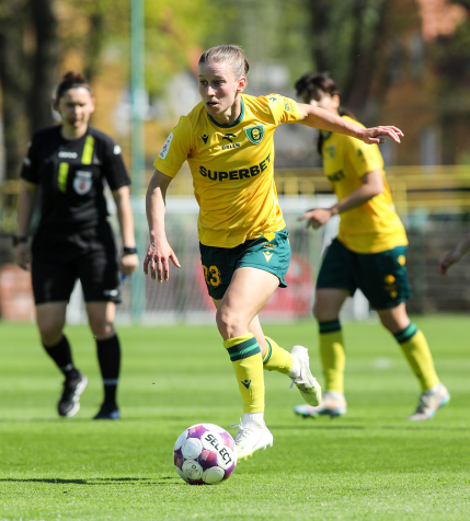 Julia Włodarczyk po meczu GKS - Stomilanki [WIDEO]