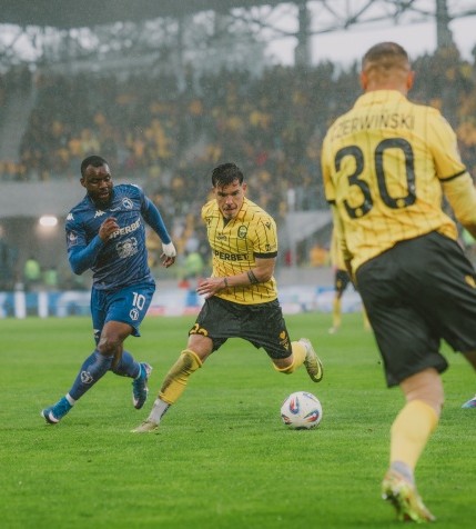 Aukcje nowych koszulek „match worn”